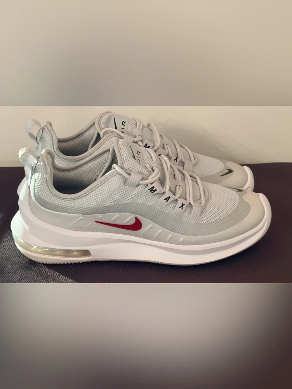 Authentic NIKE Air Max Axis AA2168-003 Pure Platinum Women Sz 7 BNWOT